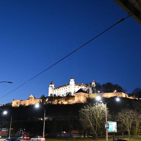 Extralarge Queen Room In The Heart Of Bratislava With Terrace 외부 사진
