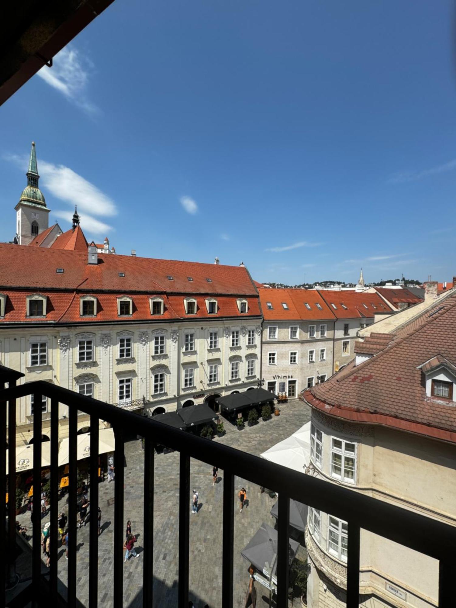 Extralarge Queen Room In The Heart Of Bratislava With Terrace 외부 사진